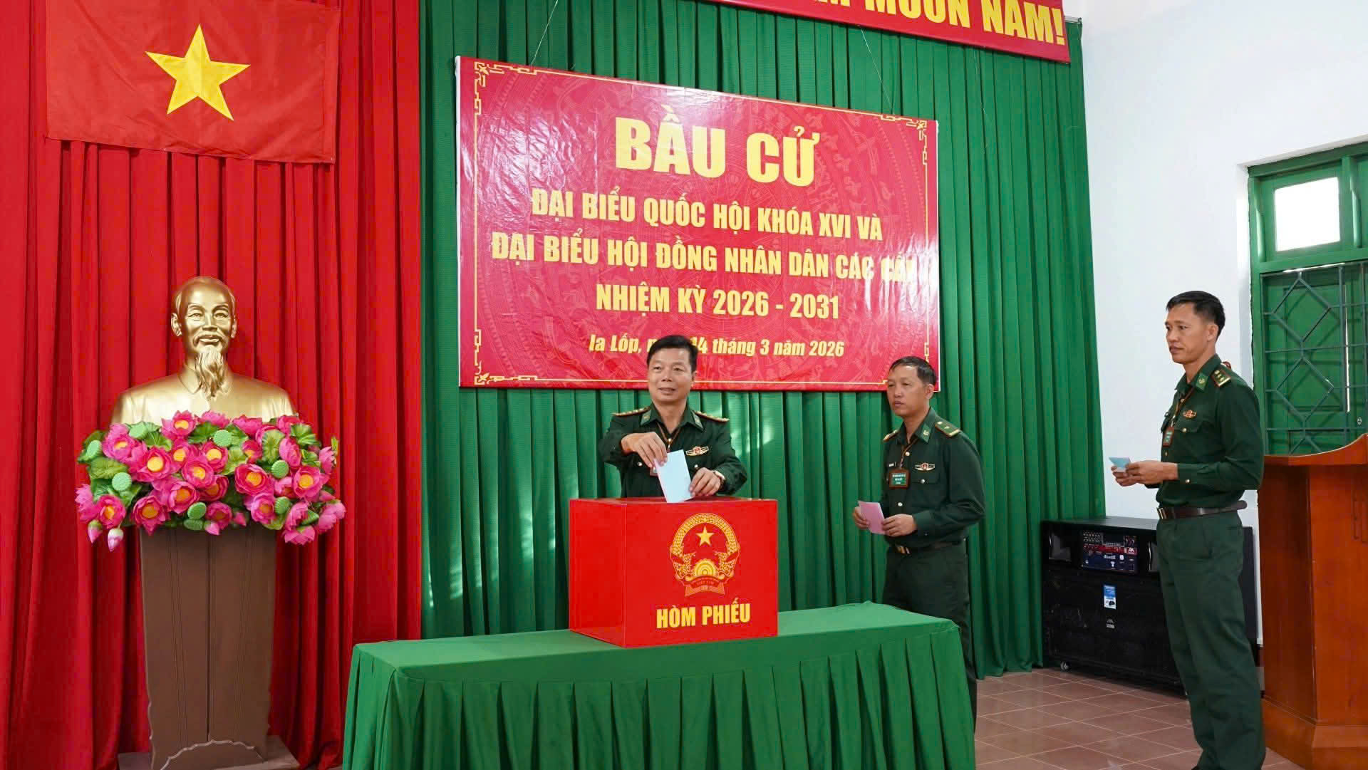 z7619604930667_52e6785506db7caad235690a4a4a2d7e