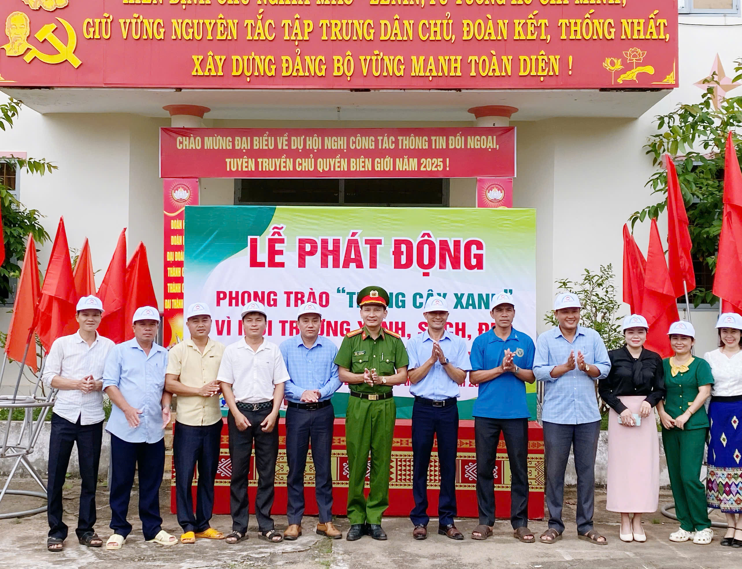 z7196415048614_079c5ebbb9500788860112c917d7ba0f